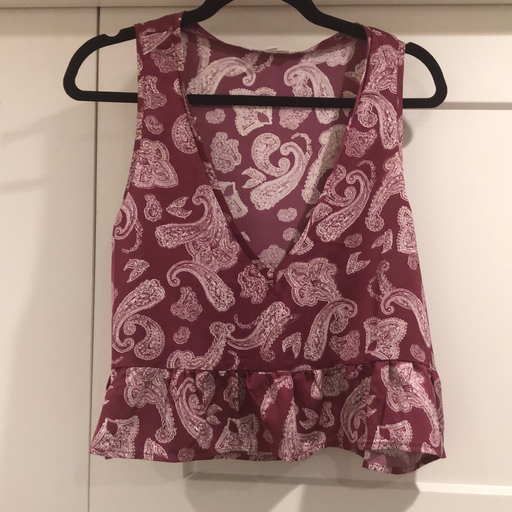 Paisley v neck crop top